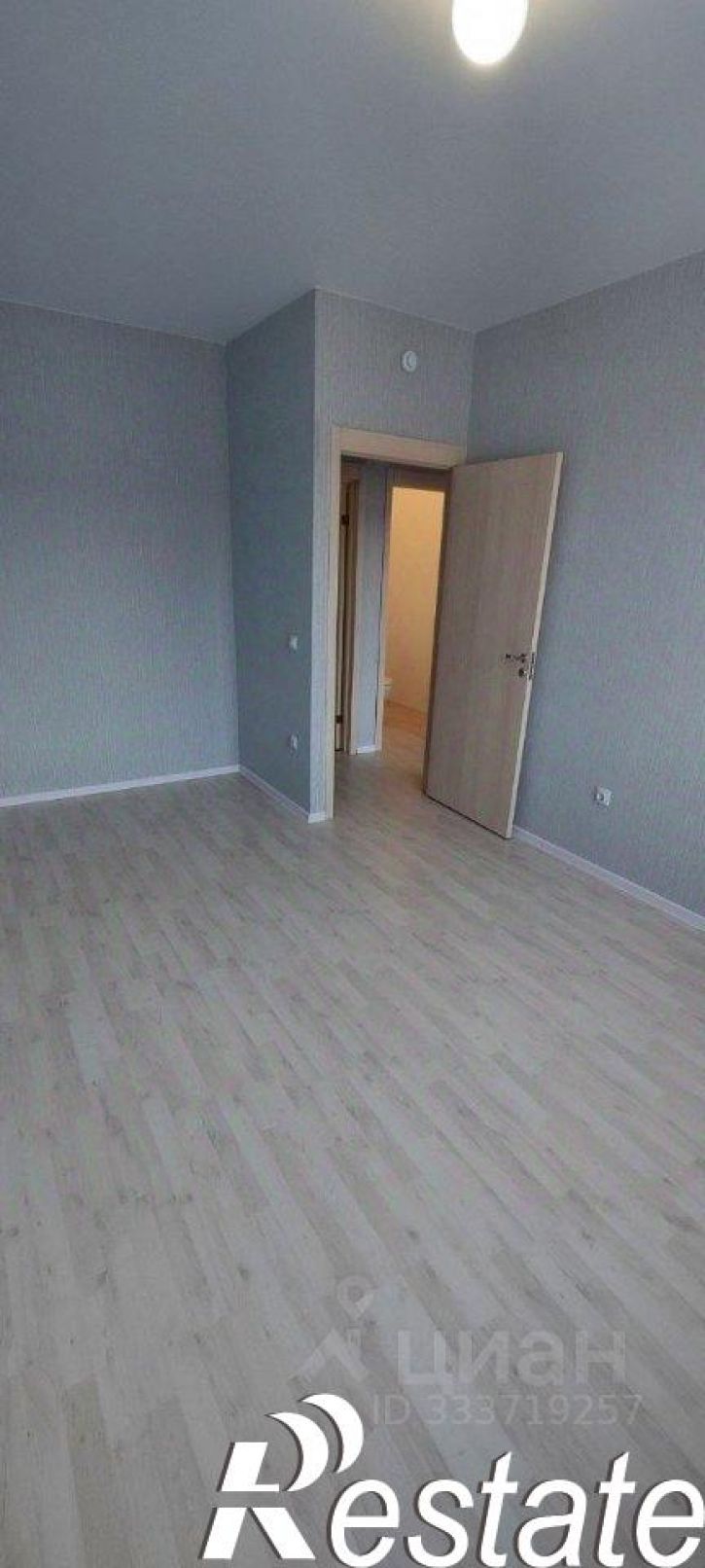 3-комн квартира улица Лётчика Позднякова, 2 к17,  д. 2 к17