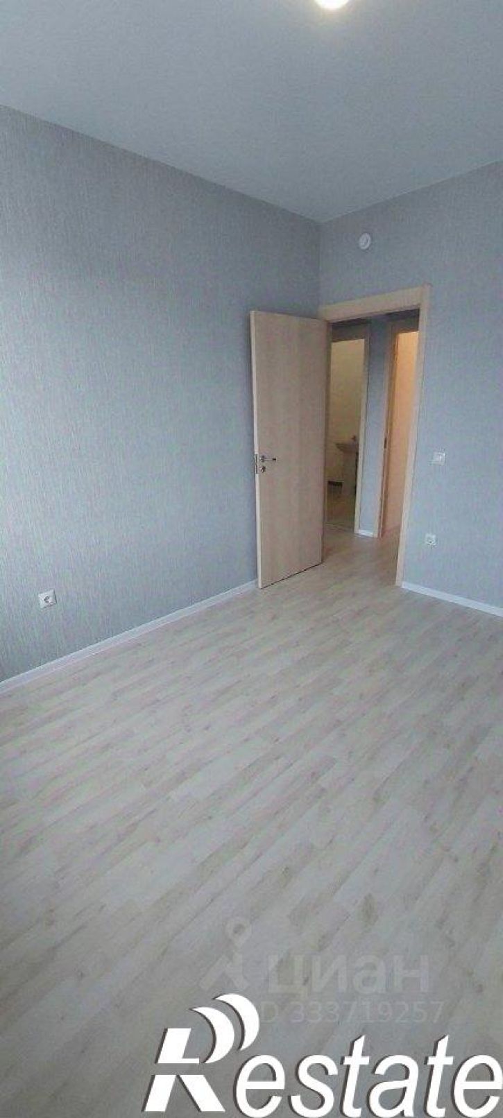 3-комн квартира улица Лётчика Позднякова, 2 к17,  д. 2 к17