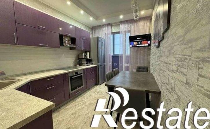 2-комн квартира Российская улица, 267 к2,  д. 267 к2