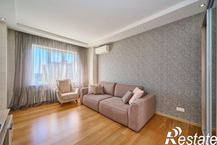 4-комн квартира Гаражная улица, 67,  д. 67