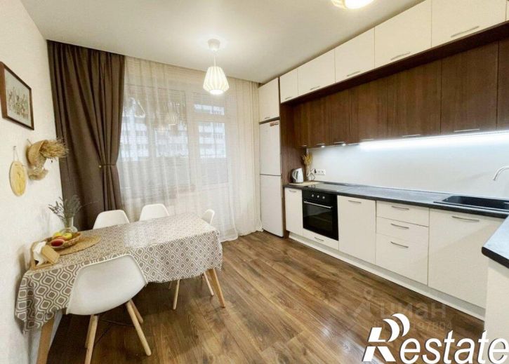 2-комн квартира Сормовская улица, 208 с1,  д. 208 с1