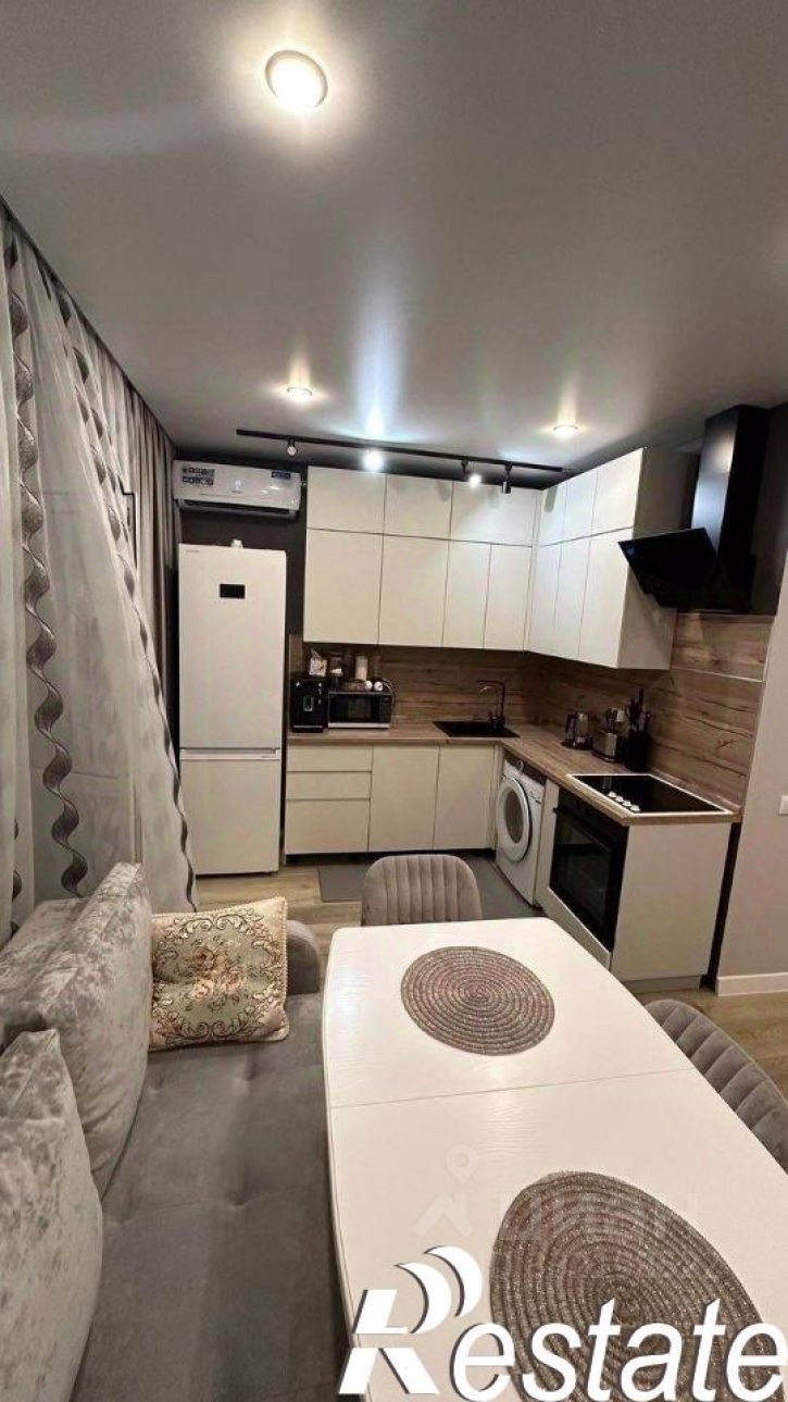 2-комн квартира Домбайская улица, 61,  д. 61