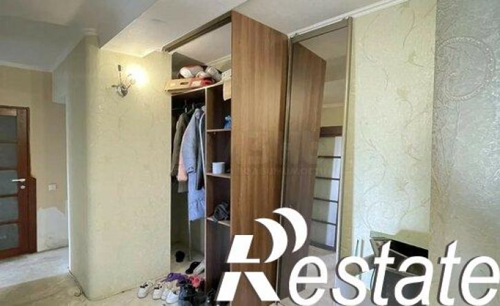 3-комн квартира улица Красных Партизан, 81,  д. 81