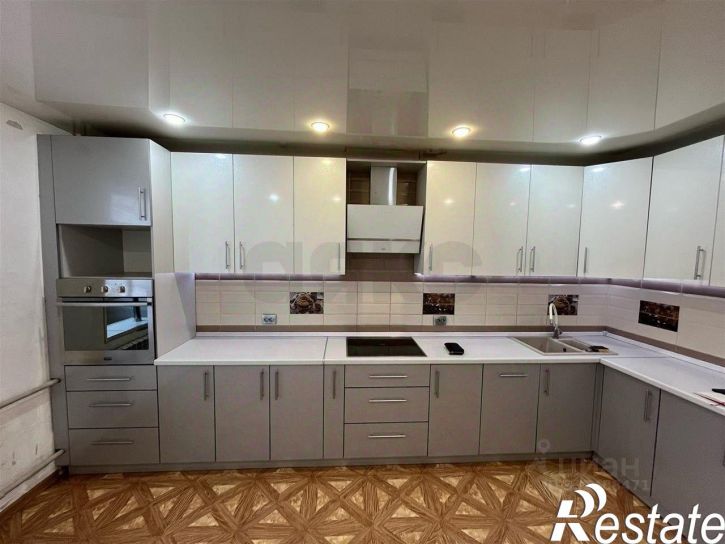 3-комн квартира улица Героя Аверкиева, 14,  д. 14