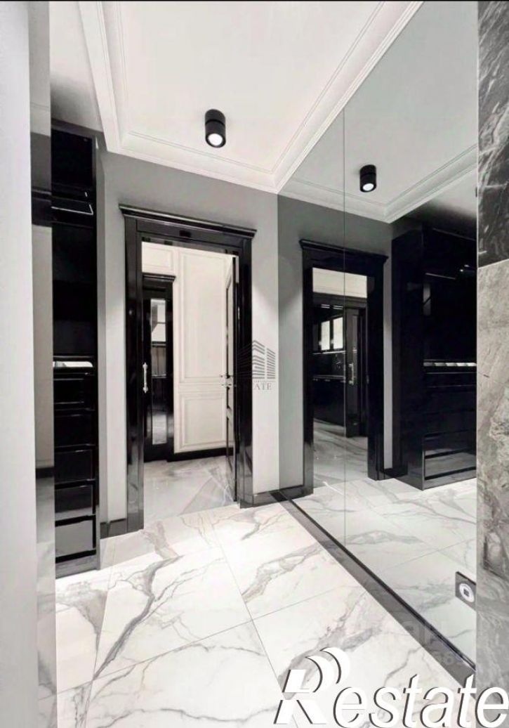 3-комн квартира Кожевенная улица, 24,  д. 24
