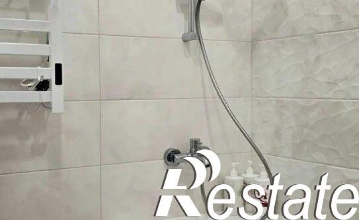 3-комн квартира улица Ветеранов, 83,  д. 83