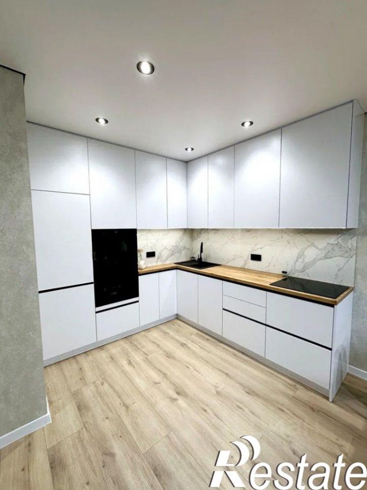 1-комн квартира улица Александра Маринеско, 36,  д. 36