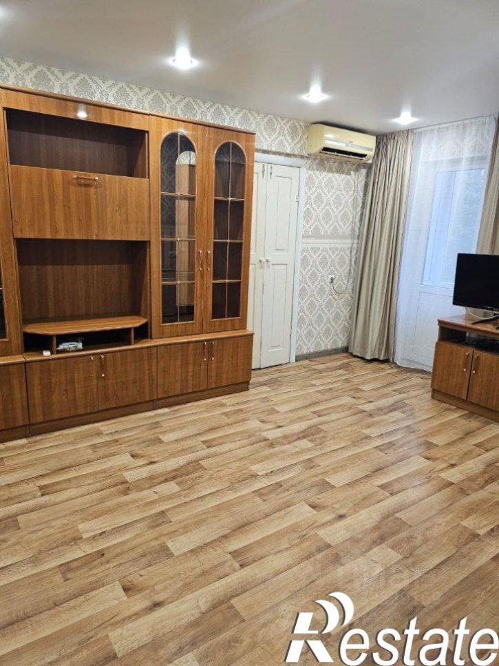 2-комн квартира улица Гагарина, 145,  д. 145