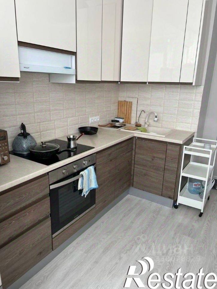 2-комн квартира улица Лётчика Позднякова, 2 к2,  д. 2 к2