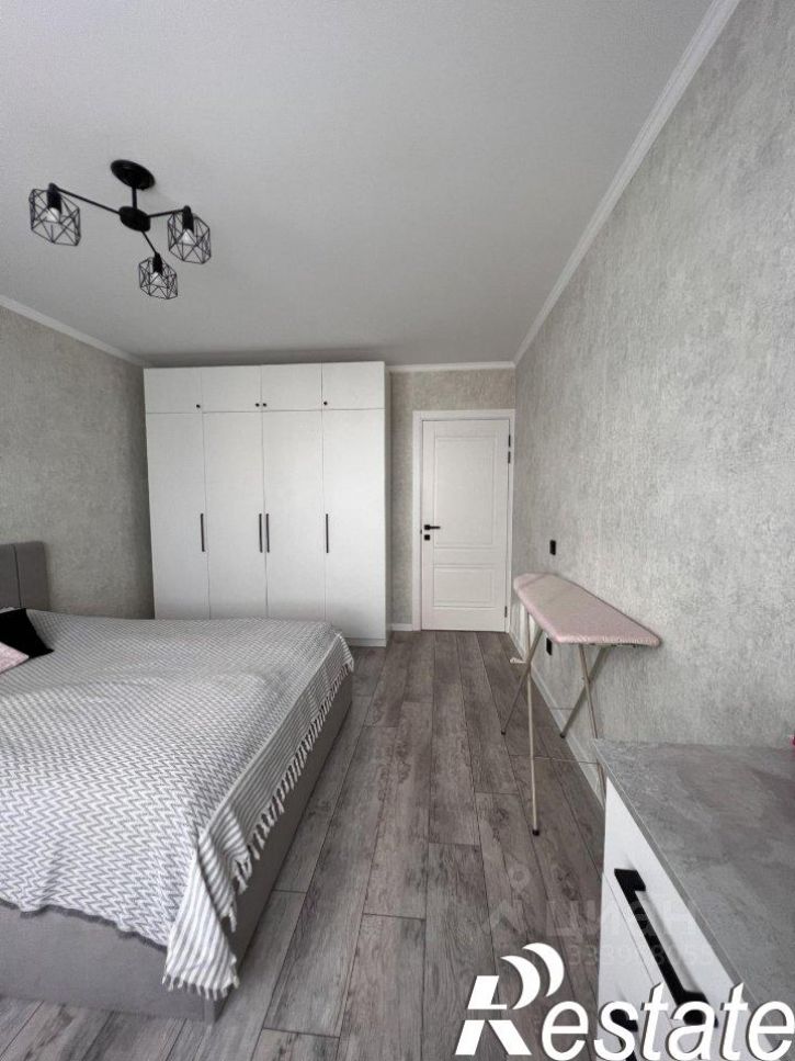 3-комн квартира улица Героя Аверкиева, 18,  д. 18