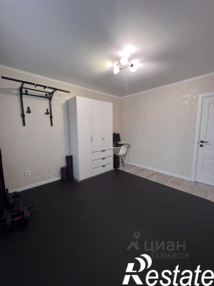 3-комн квартира улица Героя Аверкиева, 18,  д. 18