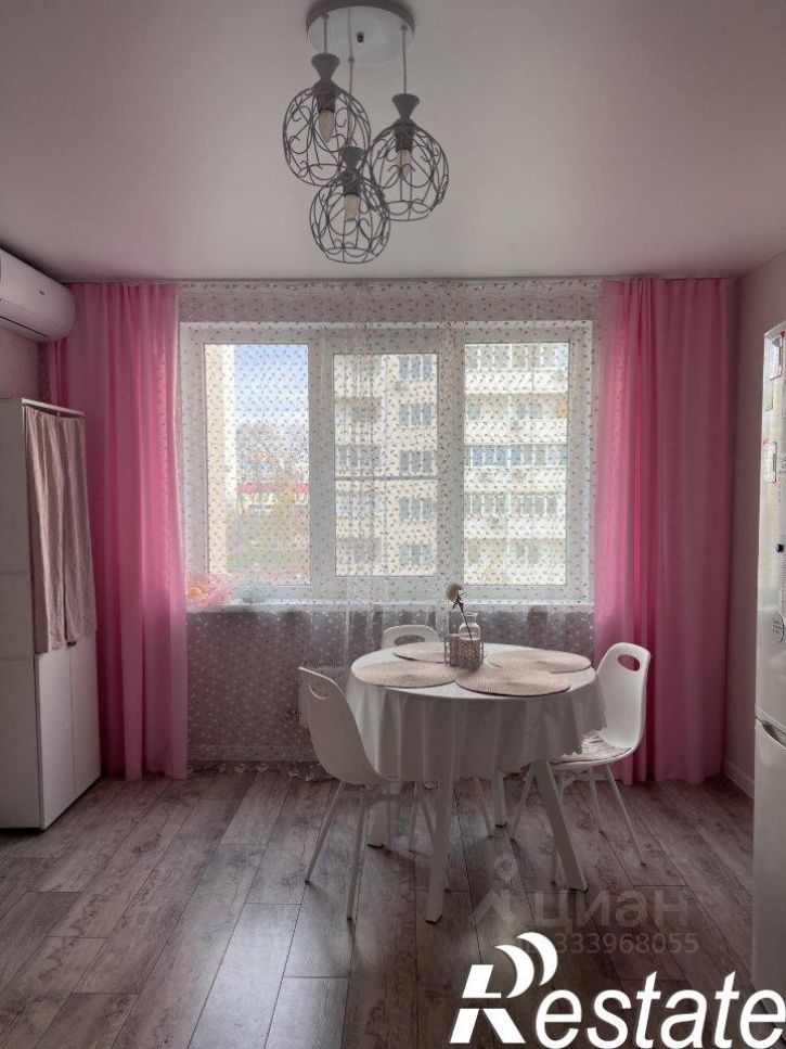 3-комн квартира улица Героя Аверкиева, 18,  д. 18