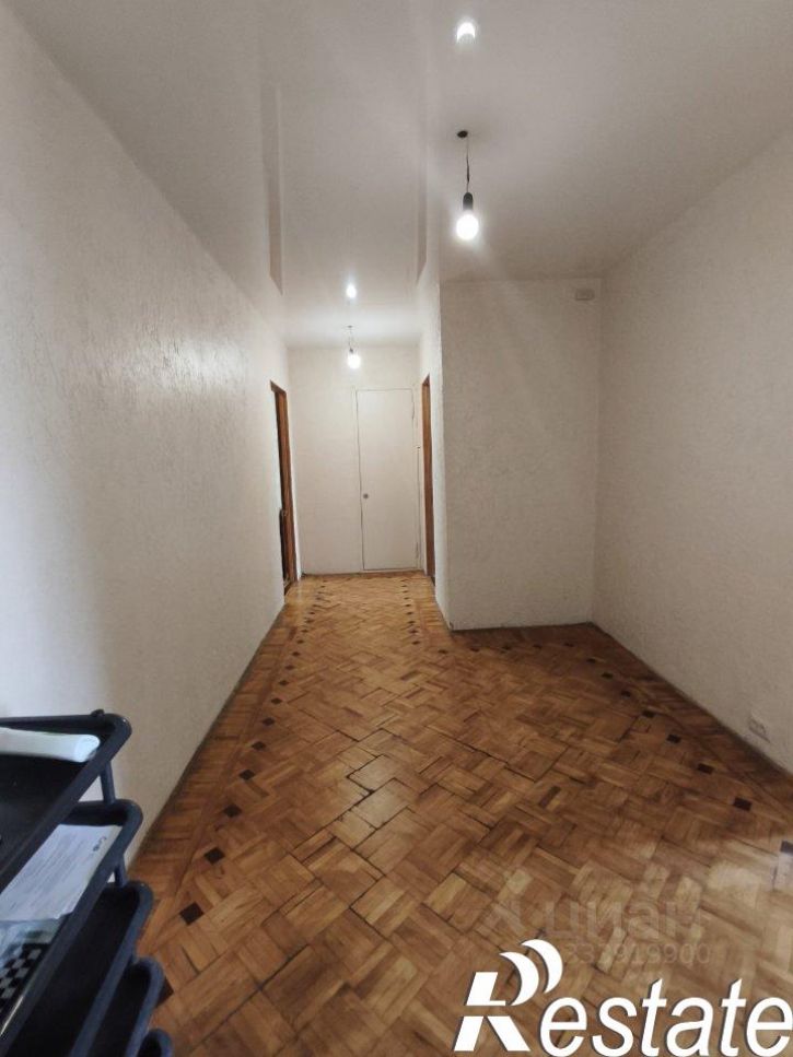 3-комн квартира проспект Чекистов, 5,  д. 5