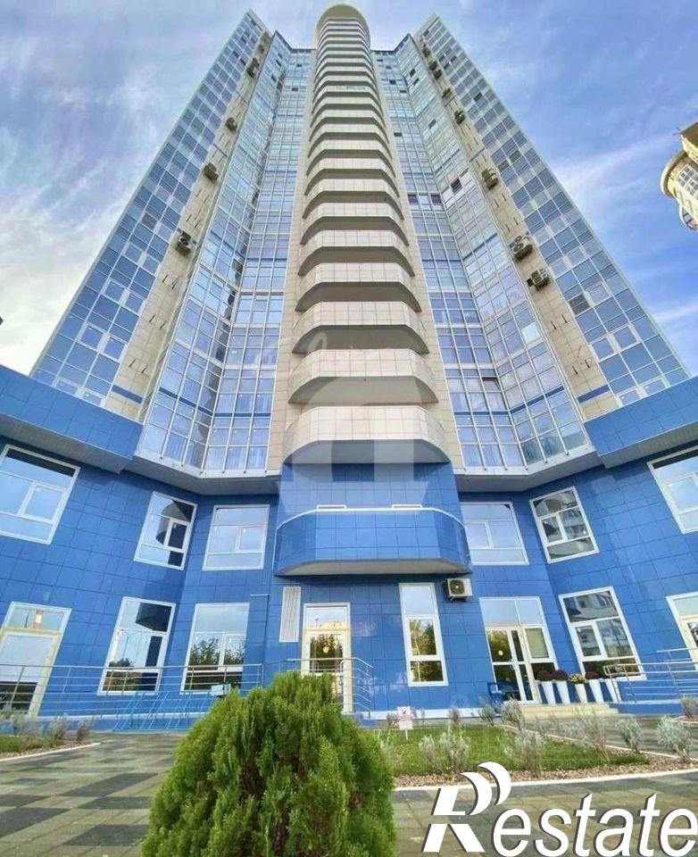 Купить офис, помещение под офис за 12 700 100 рублей на шоссе Нефтяников, 18 к2