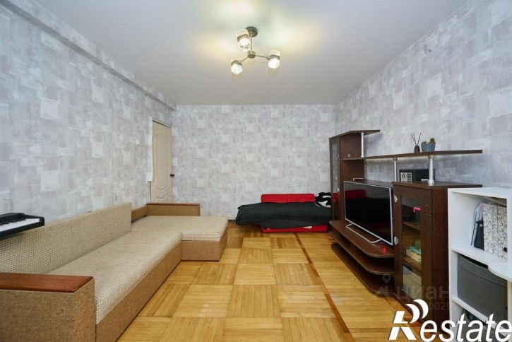 2-комн квартира улица Думенко, 12,  д. 12