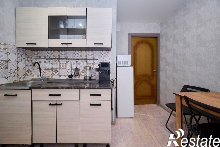 2-комн квартира улица Думенко, 12,  д. 12