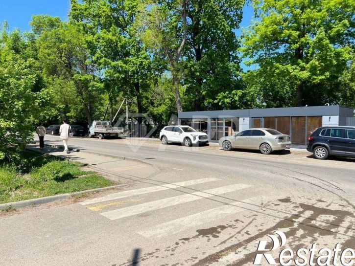 Торговое помещение улица Александра Покрышкина, 26,  д. 26