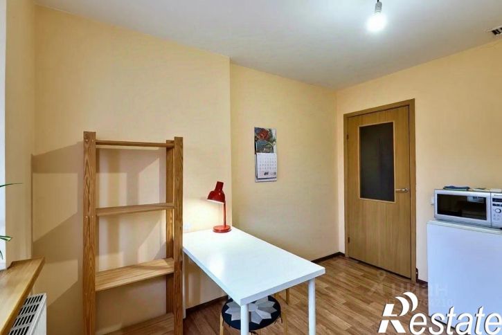 2-комн квартира улица Калинина, 350/8,  д. 350/8