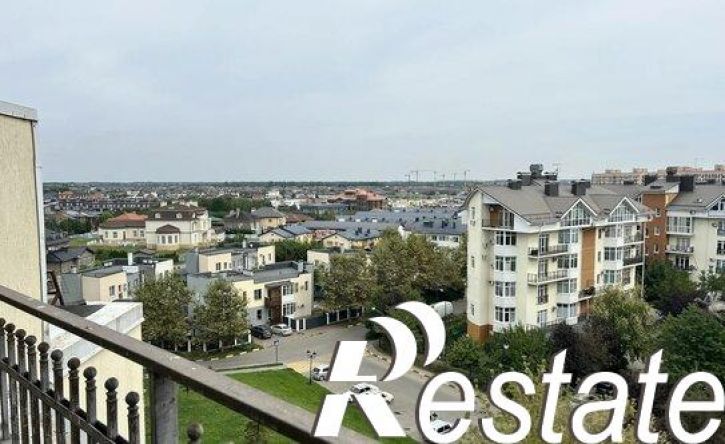 5-комн квартира Баварская улица, 31/2,  д. 31/2