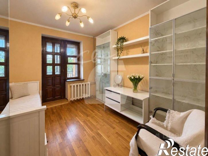 3-комн квартира улица Красных Партизан, 71,  д. 71