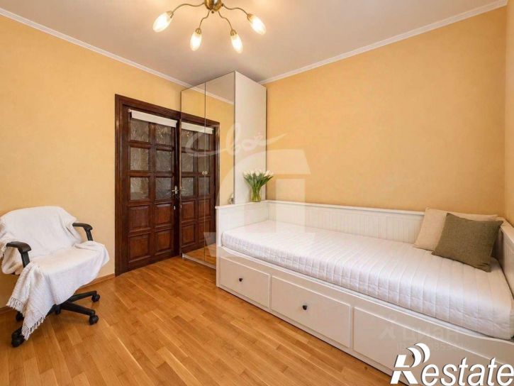 3-комн квартира улица Красных Партизан, 71,  д. 71