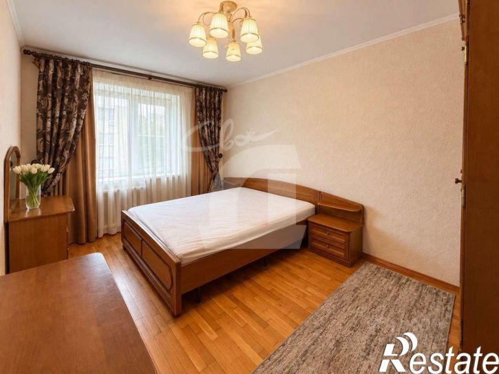 3-комн квартира улица Красных Партизан, 71,  д. 71