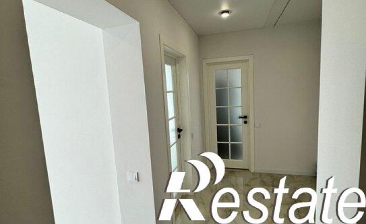 3-комн квартира улица Красных Партизан, 4/15,  д. 4/15
