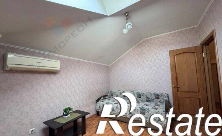 5-комн квартира Кавказская улица, 142,  д. 142