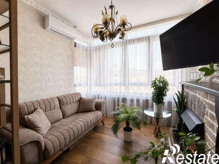 3-комн квартира улица 40 лет Победы, 184 к2,  д. 184 к2