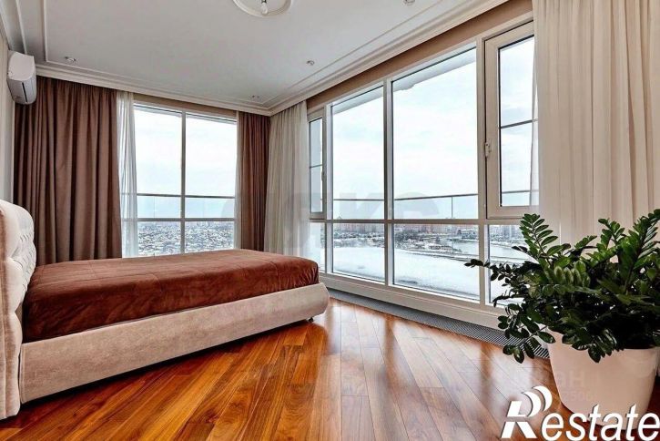 4-комн квартира улица Кубанская Набережная, 39,  д. 39