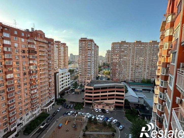 3-комн квартира Гаражная улица, 67,  д. 67