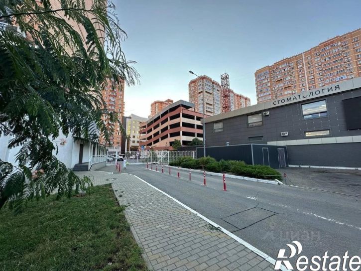 3-комн квартира Гаражная улица, 67,  д. 67