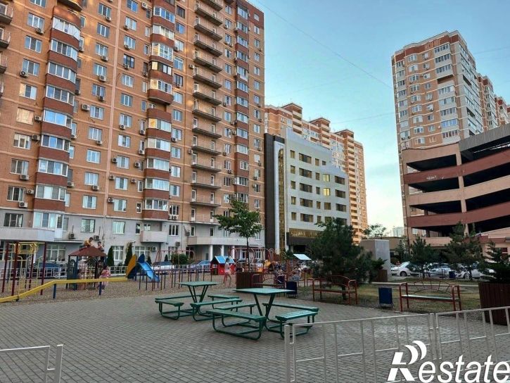 3-комн квартира Гаражная улица, 67,  д. 67