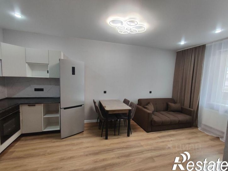 2-комн квартира улица Лётчика Позднякова, 2 к28,  д. 2 к28