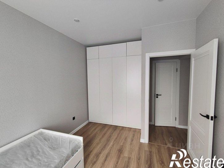 2-комн квартира улица Лётчика Позднякова, 2 к28,  д. 2 к28