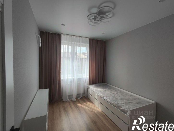 2-комн квартира улица Лётчика Позднякова, 2 к28,  д. 2 к28
