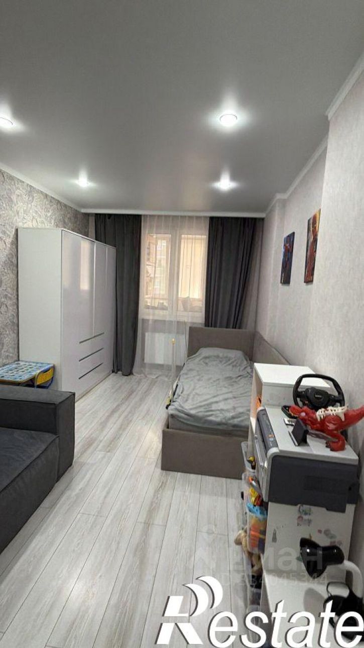 3-комн квартира улица Цезаря Куникова, 24 к1,  д. 24 к1