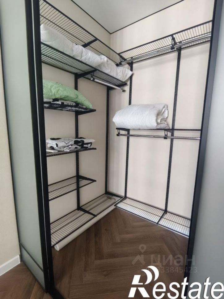 2-комн квартира Питерская улица, 40,  д. 40