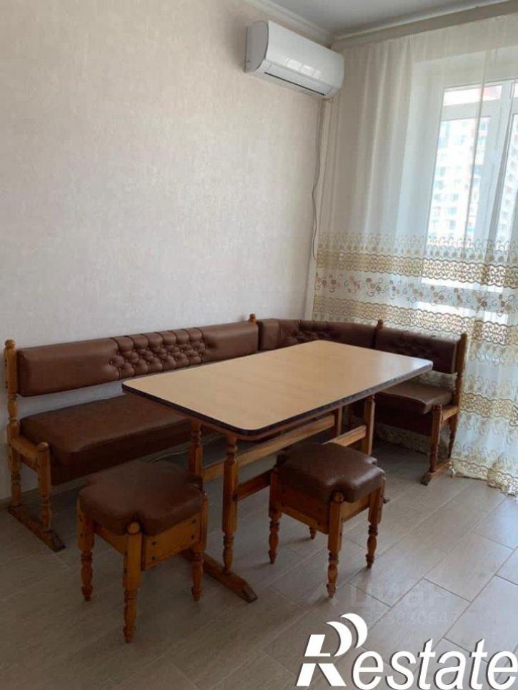 3-комн квартира улица Декабристов, 59,  д. 59