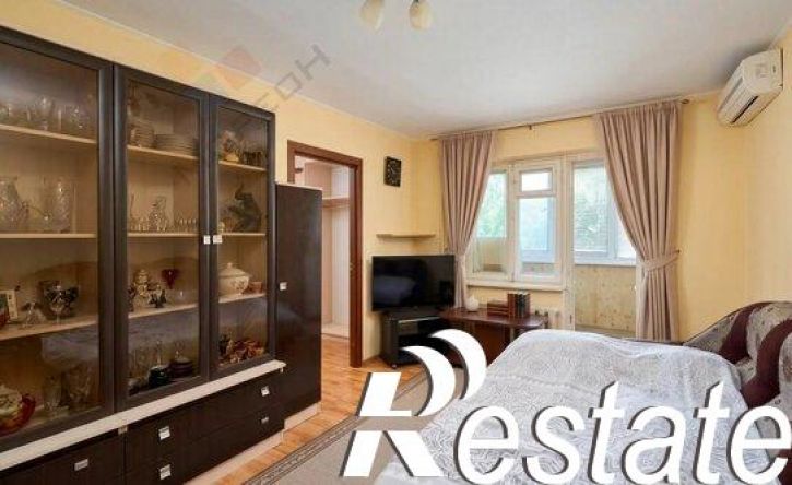 3-комн квартира Индустриальная улица, 54,  д. 54