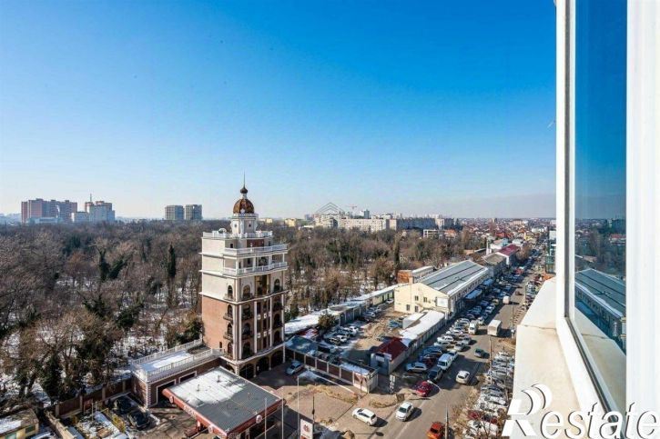 3-комн квартира улица Бабушкина, 295,  д. 295