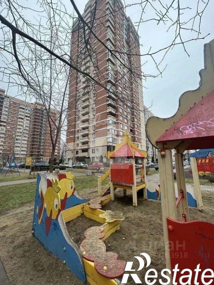2-комн квартира улица Героя Сарабеева, 9,  д. 9