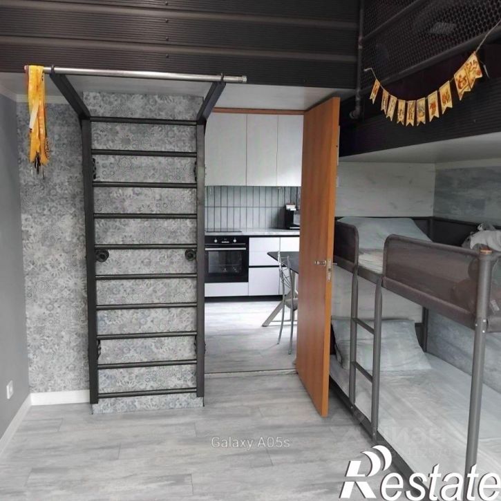 2-комн квартира улица Кирова, 37Б,  д. 37Б
