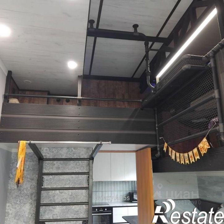 2-комн квартира улица Кирова, 37Б,  д. 37Б