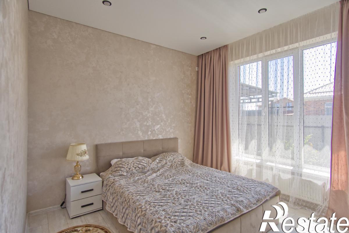Купить дачу, дом, коттедж за 16 000 000 рублей на Комарова, 172/2