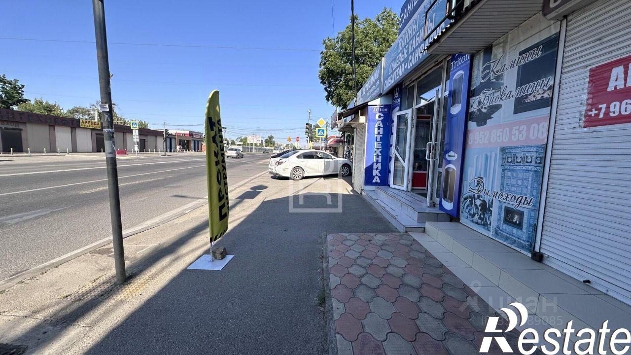 Купить торговое помещение за 21 000 100 рублей на Уральская улица, 134Е