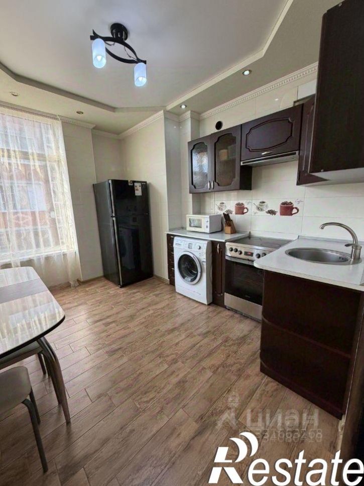 2-комн квартира улица 1 Мая, 286/1,  д. 286/1