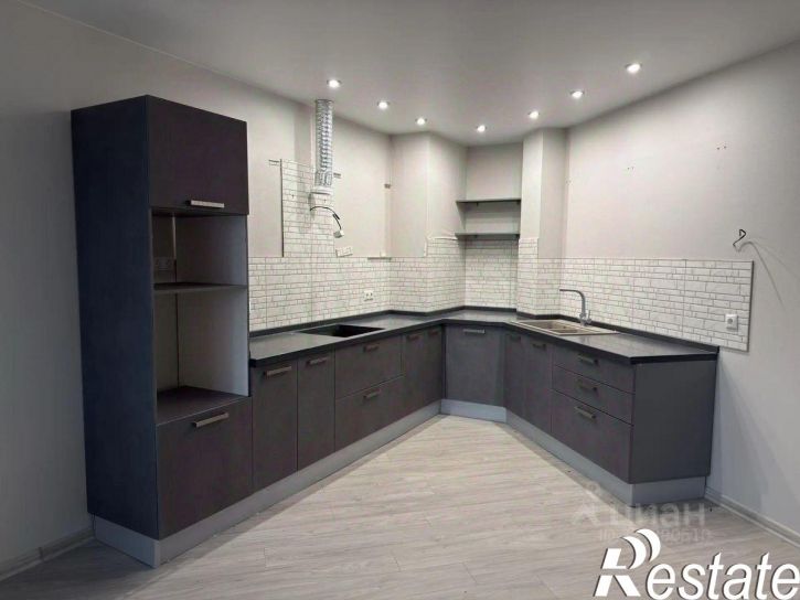 2-комн квартира Российская улица, 74,  д. 74