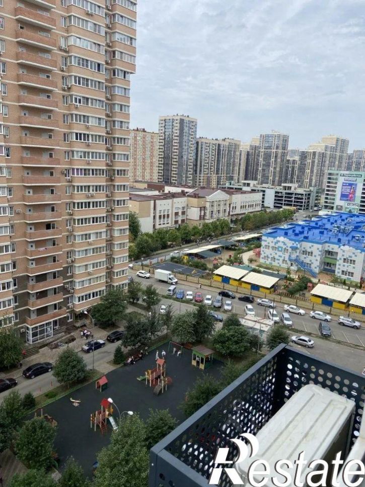 1-комн квартира улица Героя Георгия Бочарникова, 4 к1,  д. 4 к1