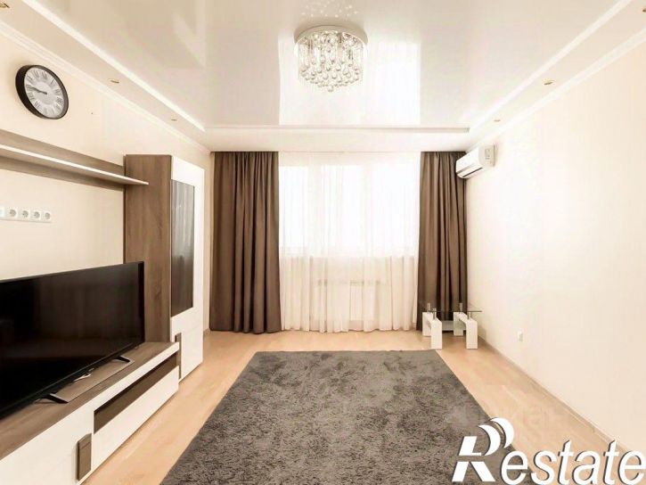 2-комн квартира улица Героя Сарабеева, 3,  д. 3